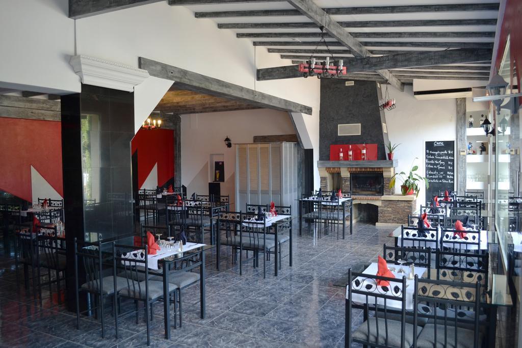 Relais 500 De Vienne Hotel Chonas-lʼAmballan Екстериор снимка
