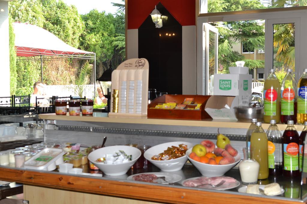 Relais 500 De Vienne Hotel Chonas-lʼAmballan Екстериор снимка