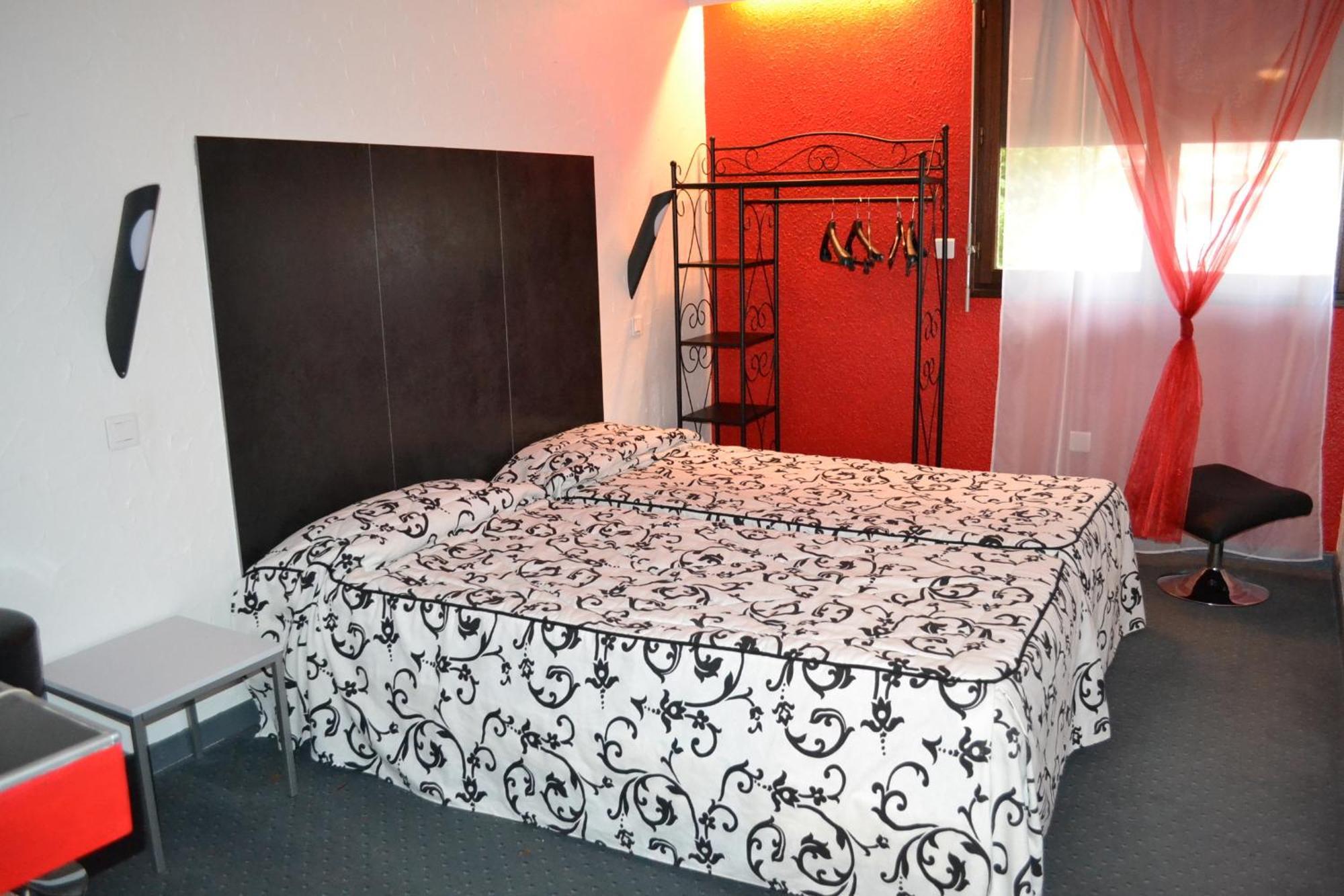 Relais 500 De Vienne Hotel Chonas-lʼAmballan Екстериор снимка