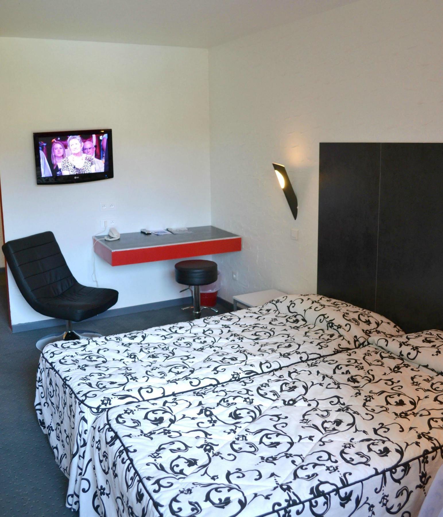 Relais 500 De Vienne Hotel Chonas-lʼAmballan Екстериор снимка